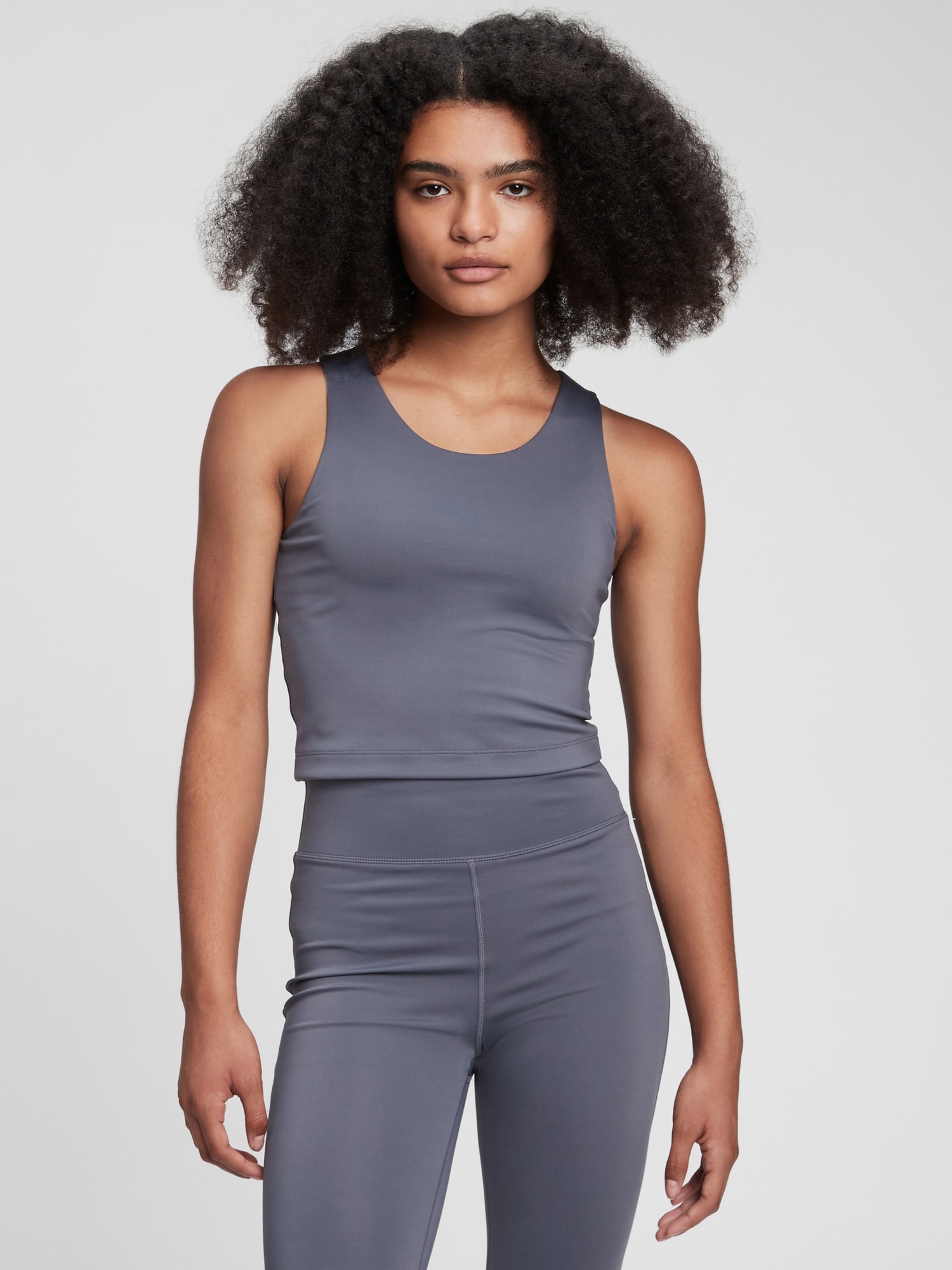 gap yoga tops