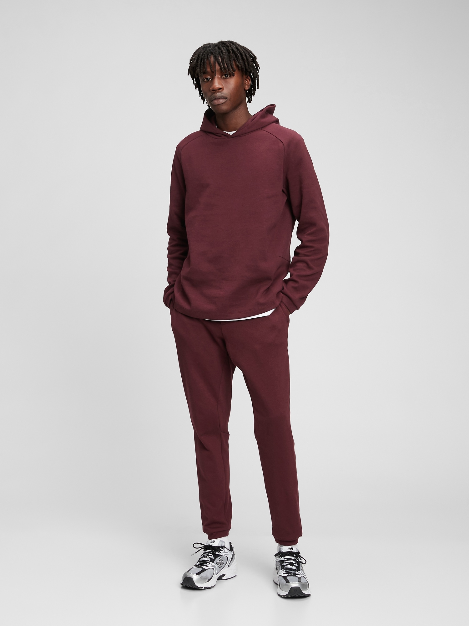 GapFit Tech Slim Joggers Gap