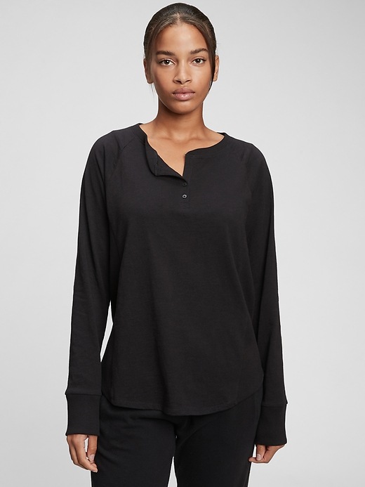 1 of 8 showing, with the color true black of product Tee Sweats T-Shirt