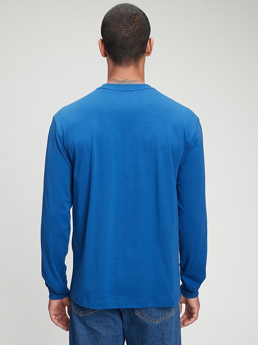 2 of 8 showing, with the color baltic blue of product Gap Logo T-Shirt