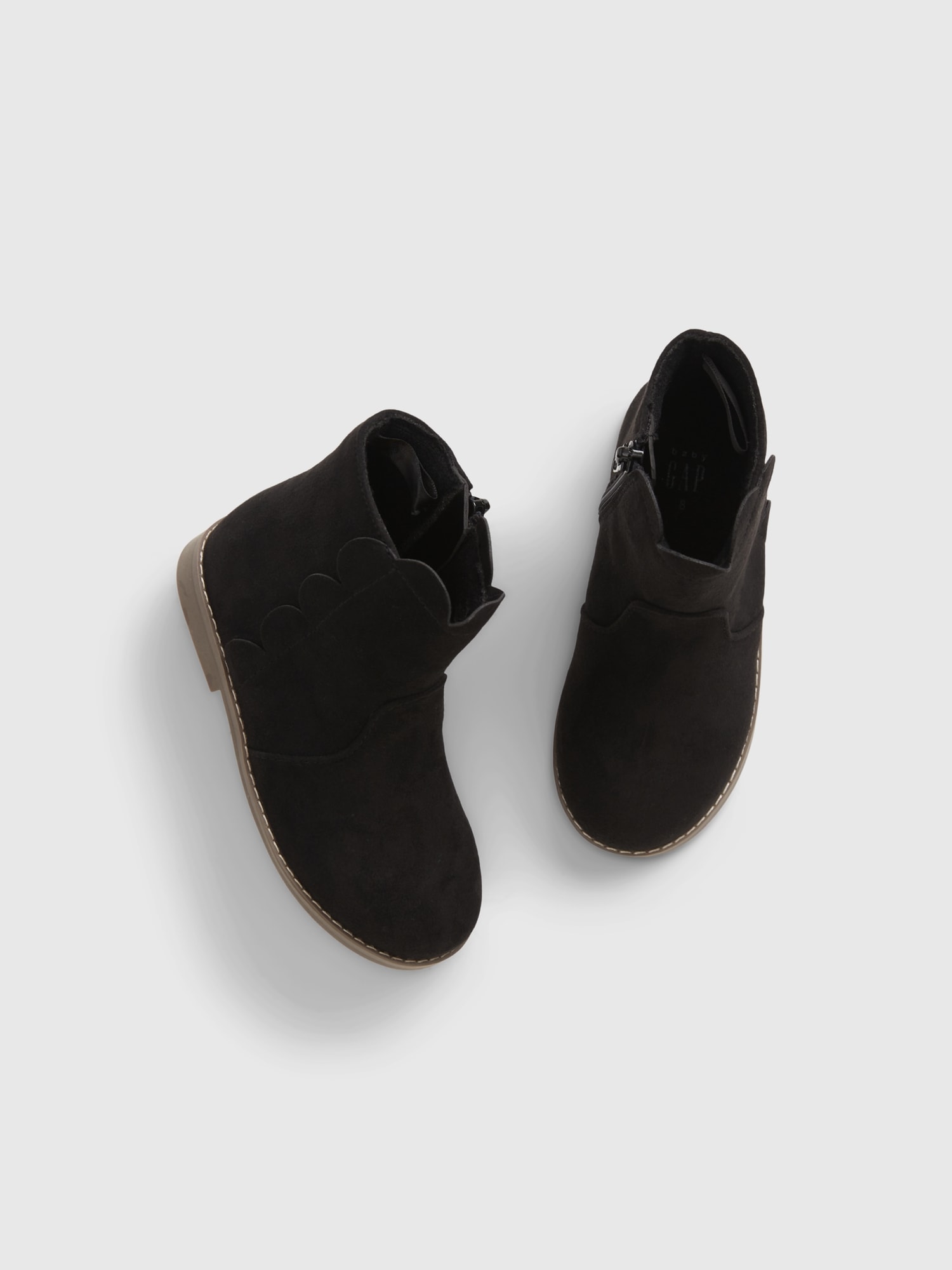 Gap Toddler Suede Ankle Boots black. 1