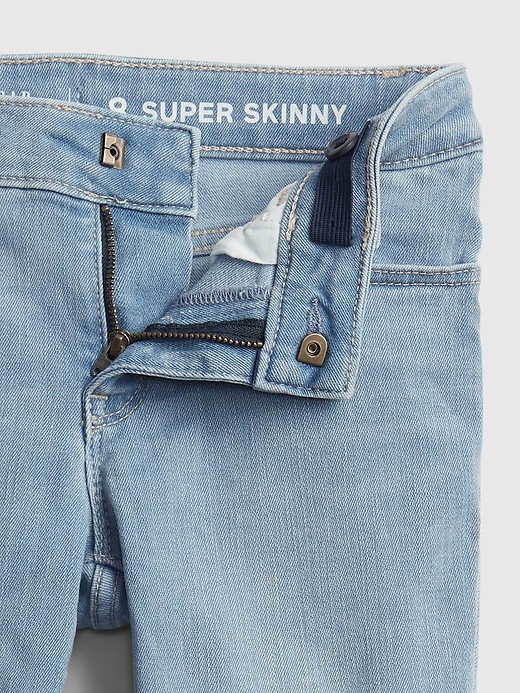 Image number 4 showing, Kids Everyday Super Skinny Jeans with Washwell&#153