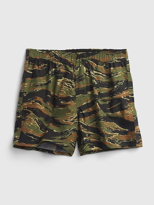 1 of 8 showing, with the color green camo of product Print Boxers