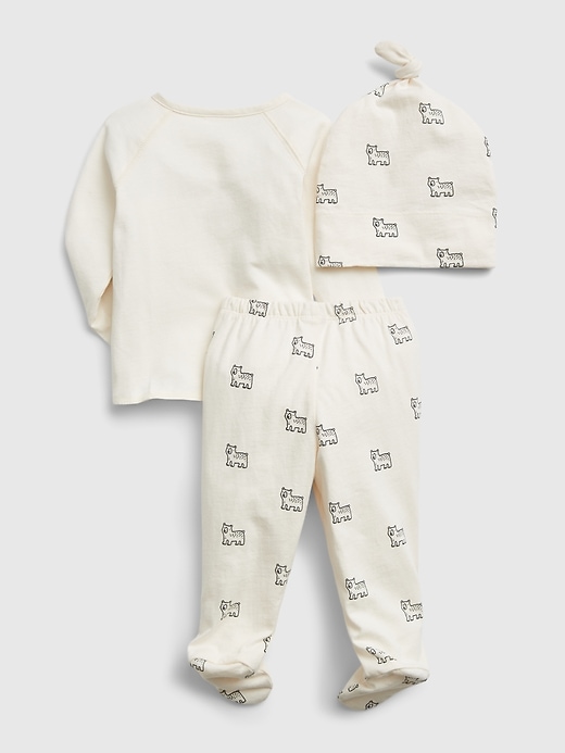Image number 2 showing, Baby 100% Organic Cotton Bear Outfit Set