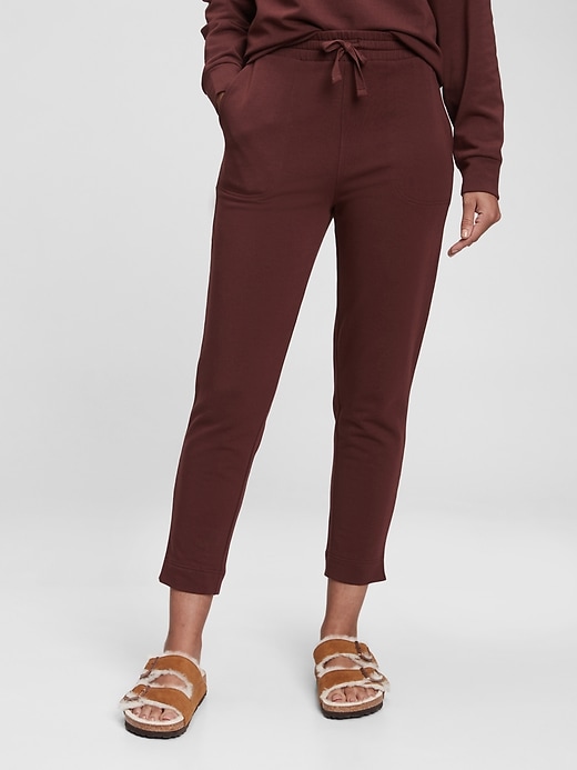 1 of 8 showing, with the color cherrywood red of product Cloud Light Terry Joggers