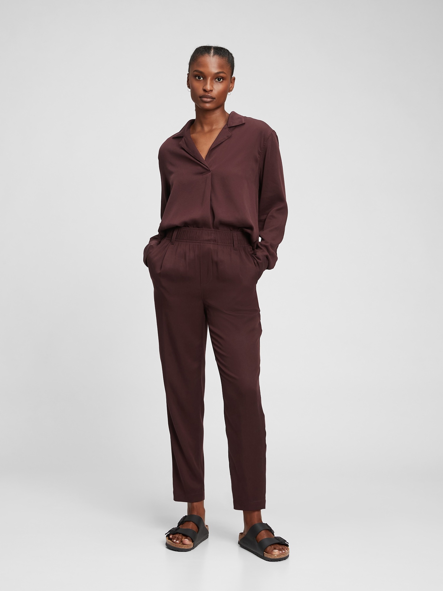 gap tencel joggers