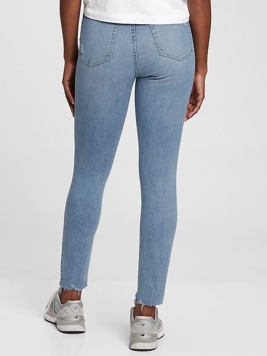 Image number 2 showing, Sky High Rise True Skinny Jeans with Washwell