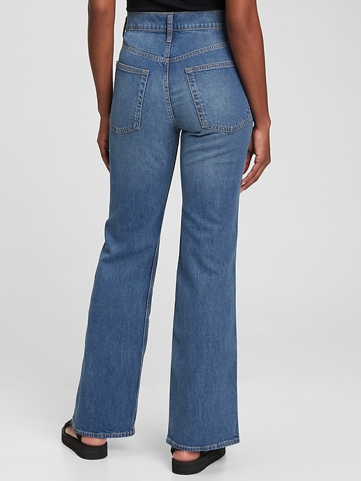 Image number 2 showing, High Rise Vintage Flare Jeans with Washwell