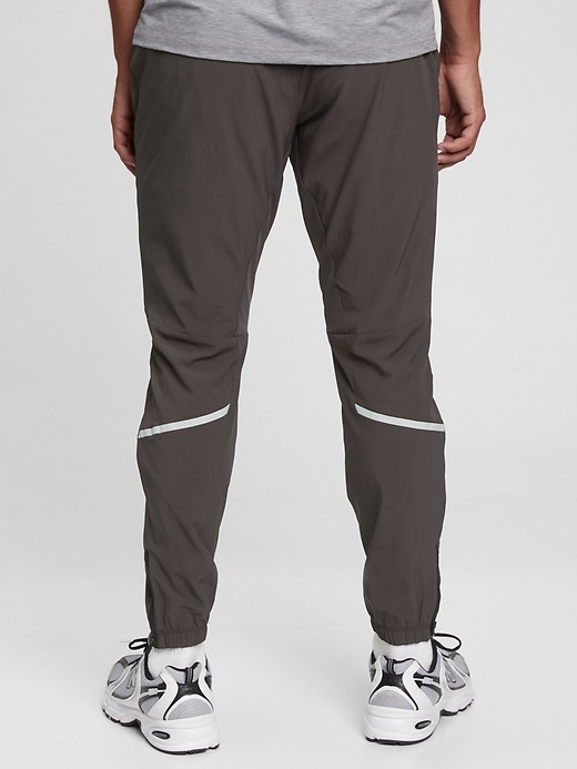 Image number 2 showing, GapFit Recycled Run Pant