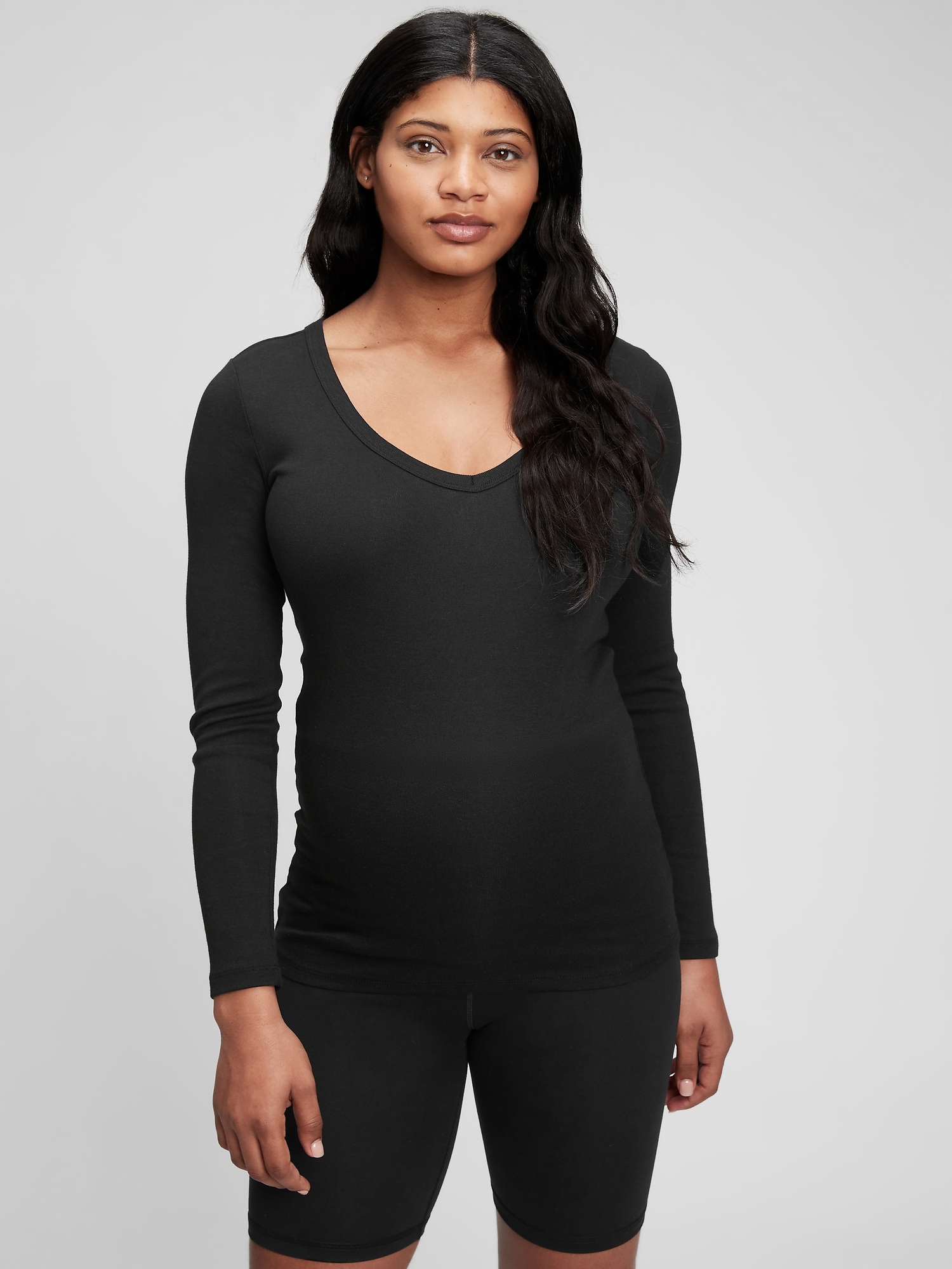 Gap Maternity Modern V-neck T-shirt In Black