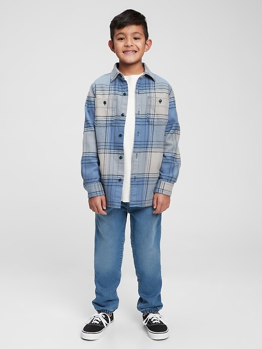 2 of 8 showing, with the color medium wash of product Kids Lined Denim Joggers with Washwell™