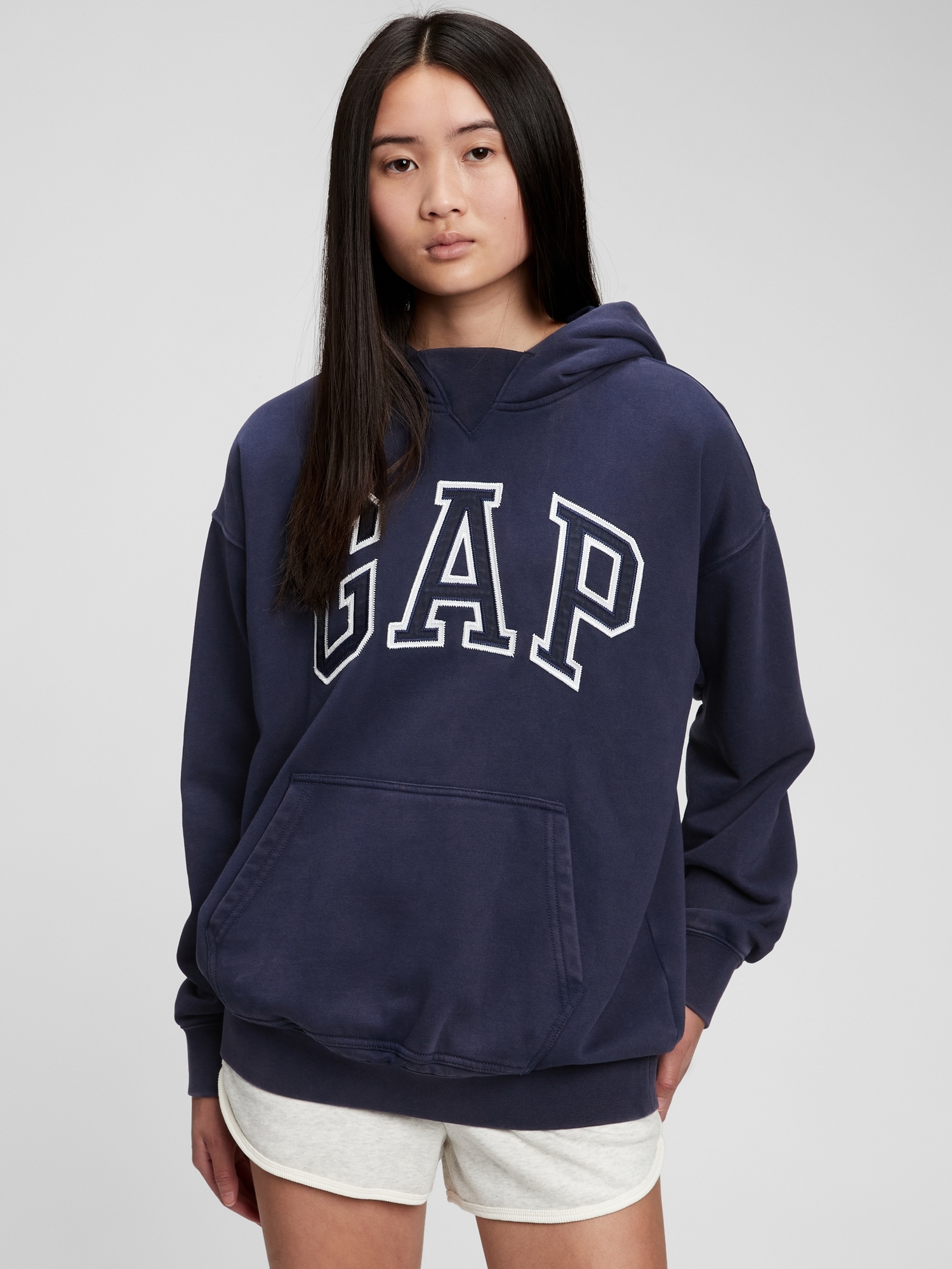 black gap sweatshirt