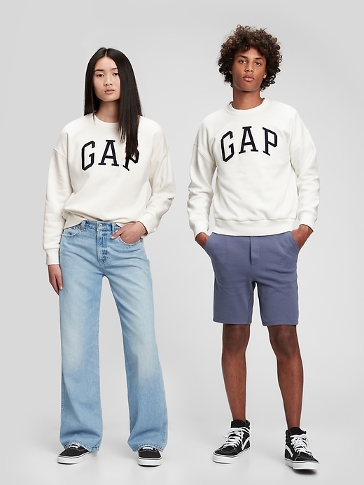 1 of 8 showing, with the color new off white of product Teen Gap Logo Crewneck Sweatshirt