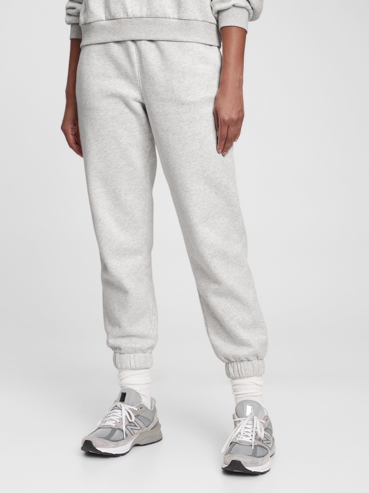 gap classic jogger