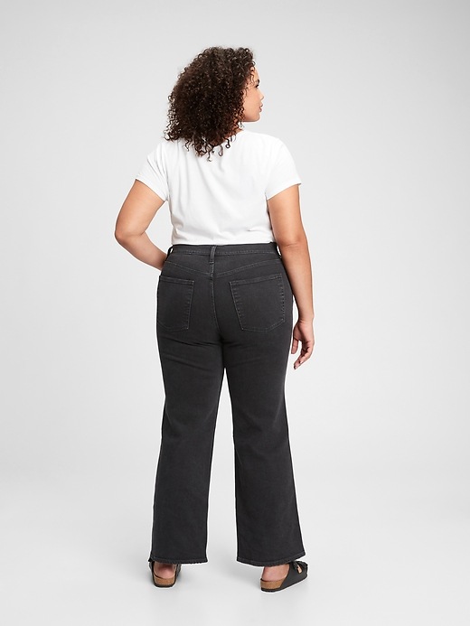 Image number 6 showing, High Rise Vintage Flare Jeans With Washwell&#153