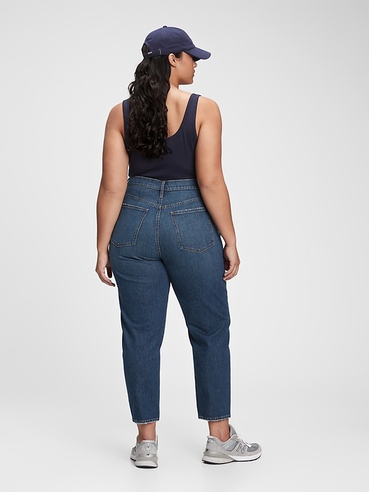Image number 6 showing, Sky High Rise Mom Jeans With Washwell&#153