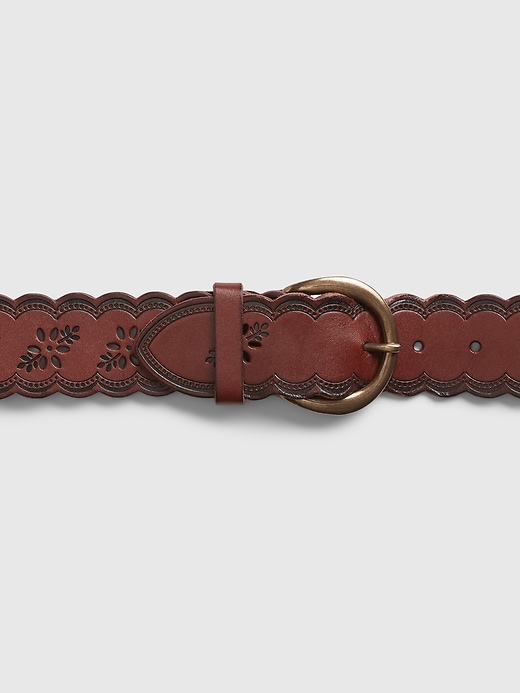 Image number 2 showing, Scalloped Leather Belt