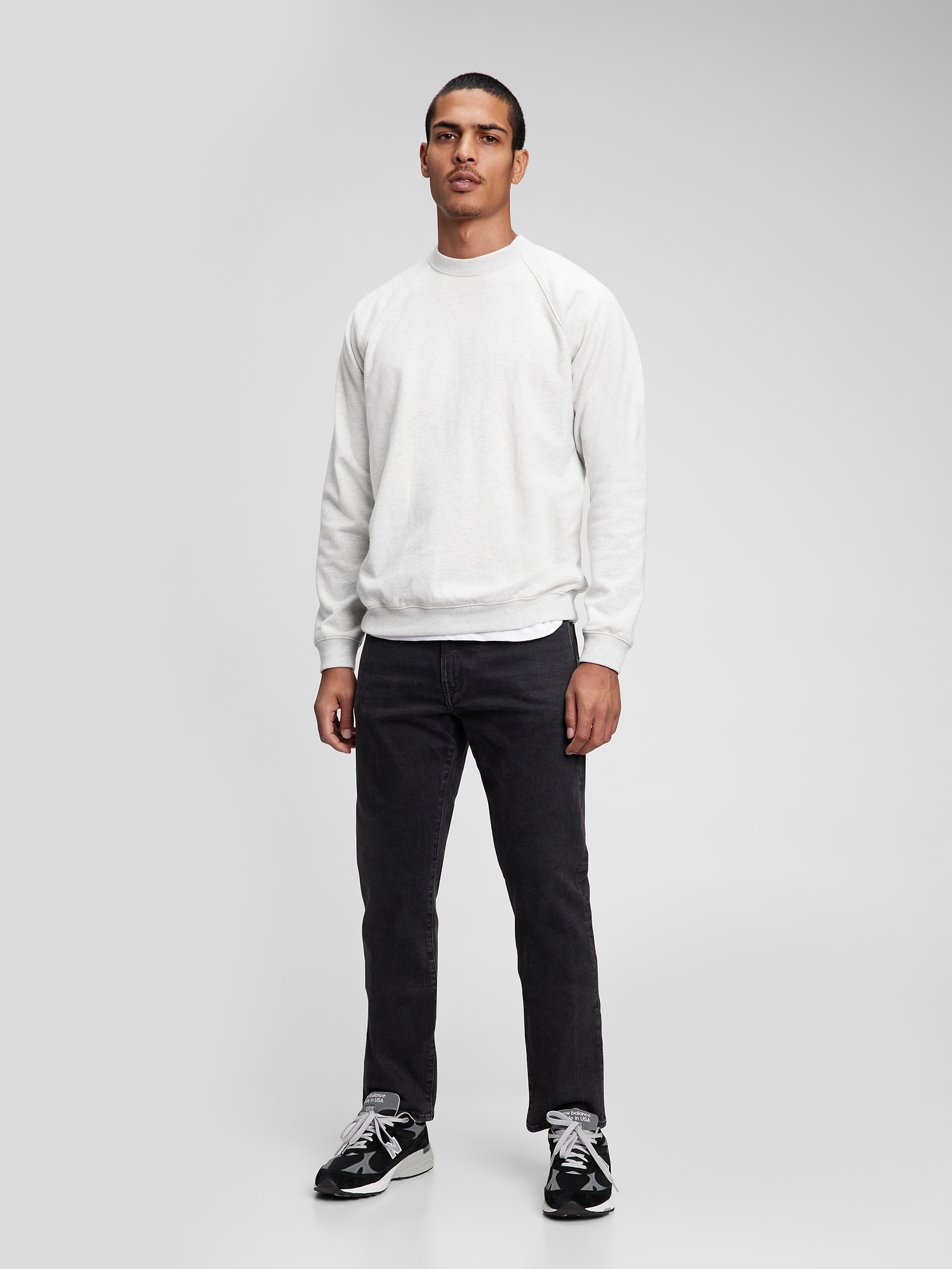 Straight Jeans with GapFlex with Washwell™