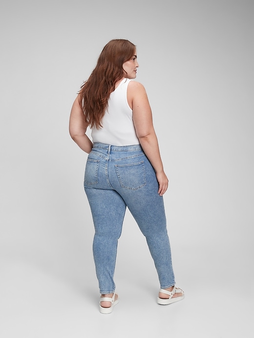 Image number 7 showing, Mid Rise True Skinny Jeans with Washwell