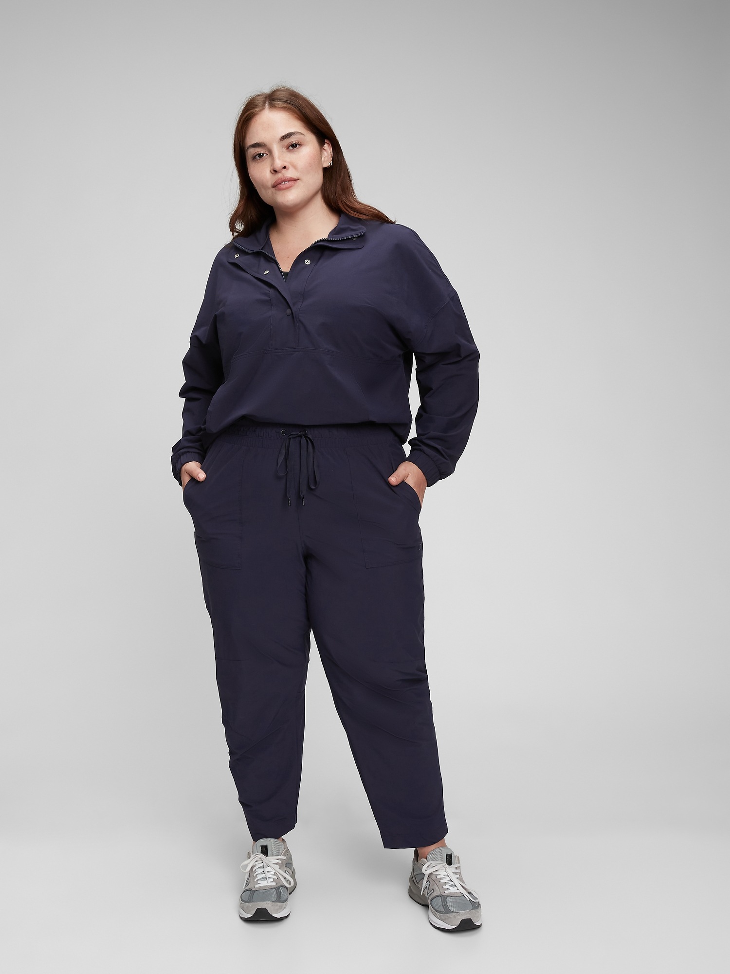 cos barrel joggers