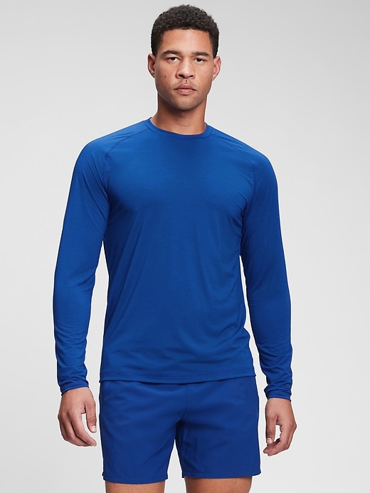 1 of 8 showing, with the color brilliant blue of product GapFit Recycled Active T-Shirt