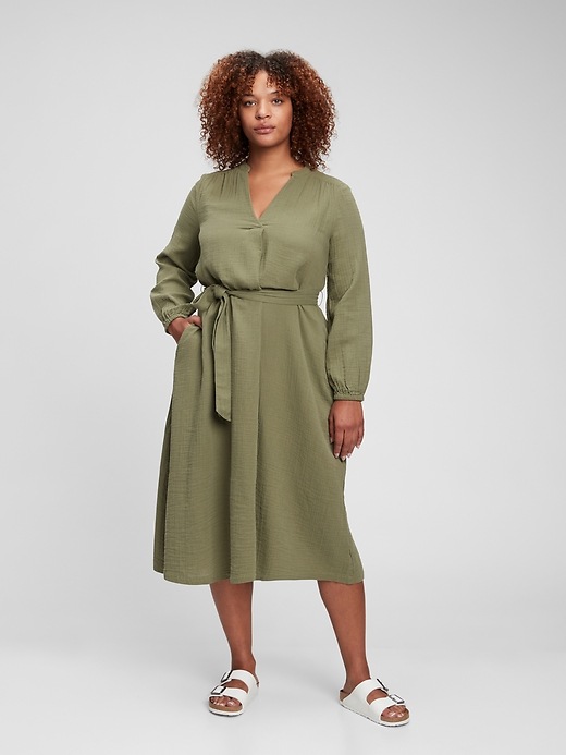 1 of 8 showing, with the color desert cactus green of product Crinkle Gauze Tie-Waist Midi Dress