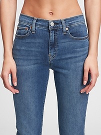 Mid Rise Classic Straight Jeans With 