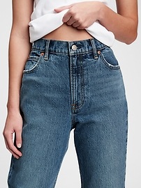 Sky High Rise Mom Jeans with Washwell | Gap