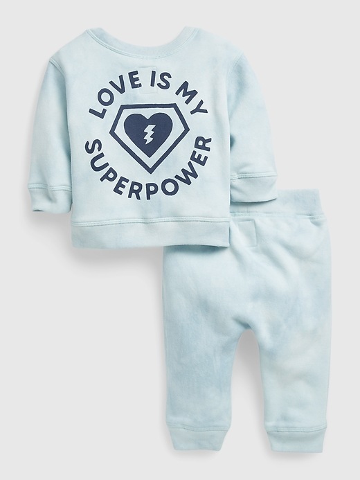 2 of 8 showing, with the color BLUE ICE of product Baby Graphic Outfit Set