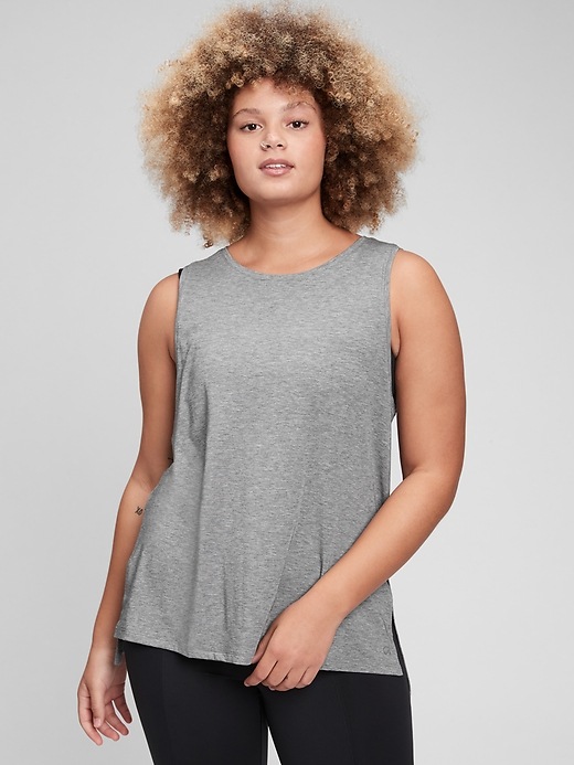 GapFit Breathe Sleeveless T-Shirt | Gap