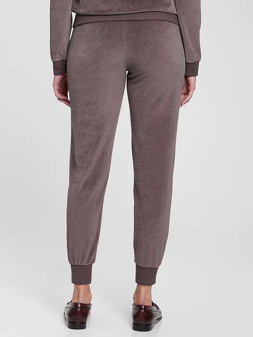 2 of 8 showing, with the color fig brown of product Velour Joggers
