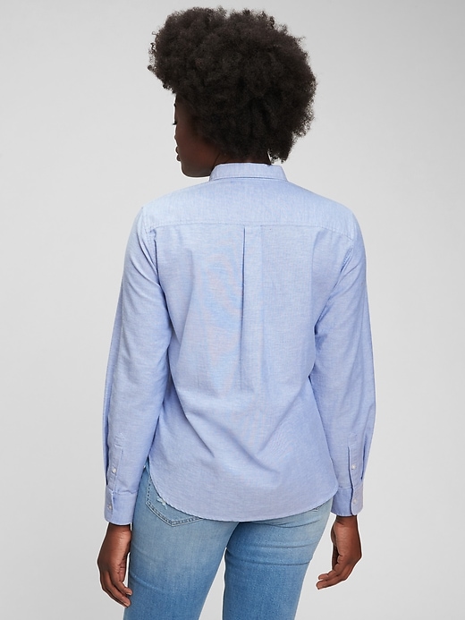 2 of 8 showing, with the color light blue of product Oxford Perfect Shirt