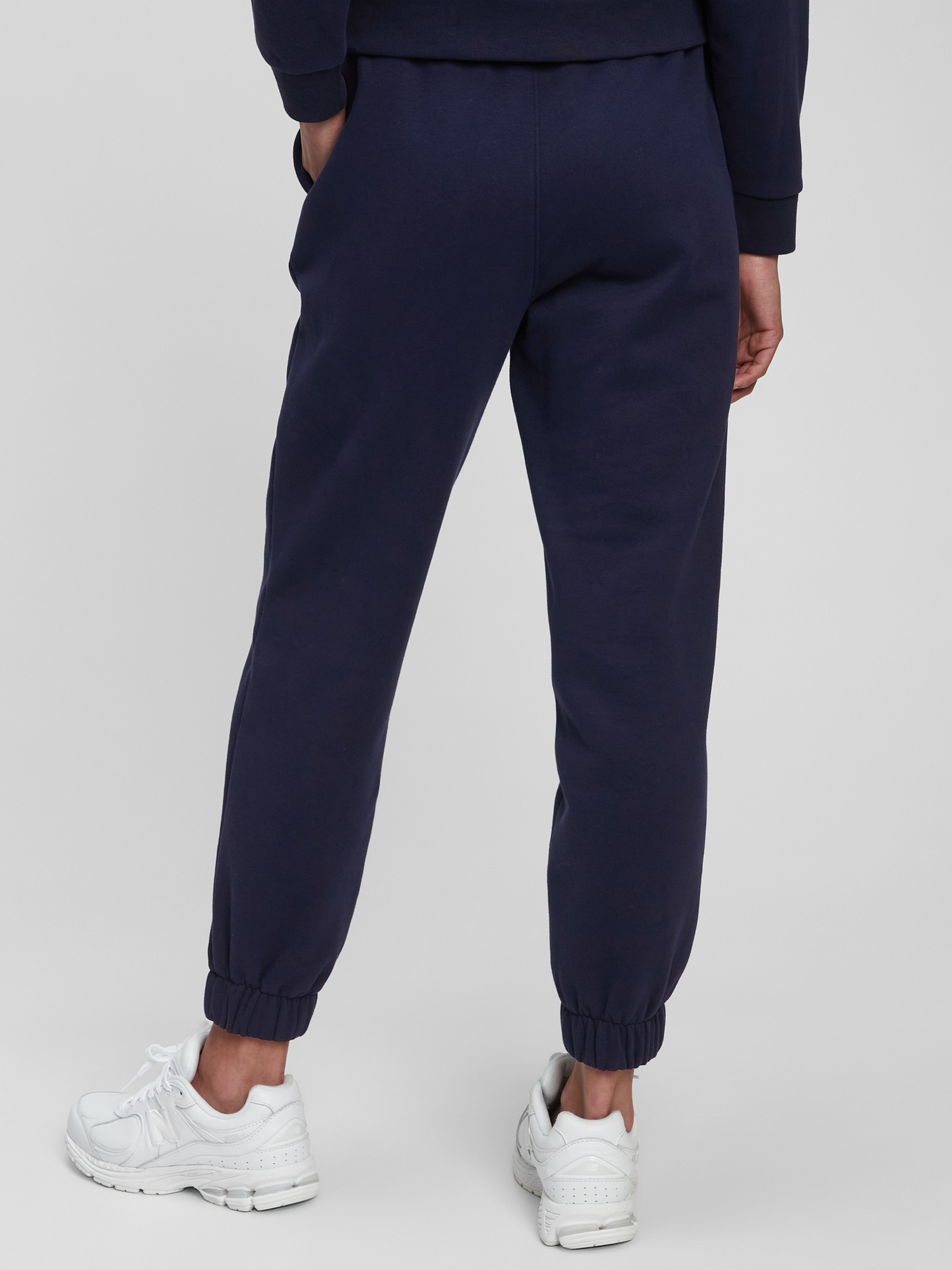 gap joggers for men