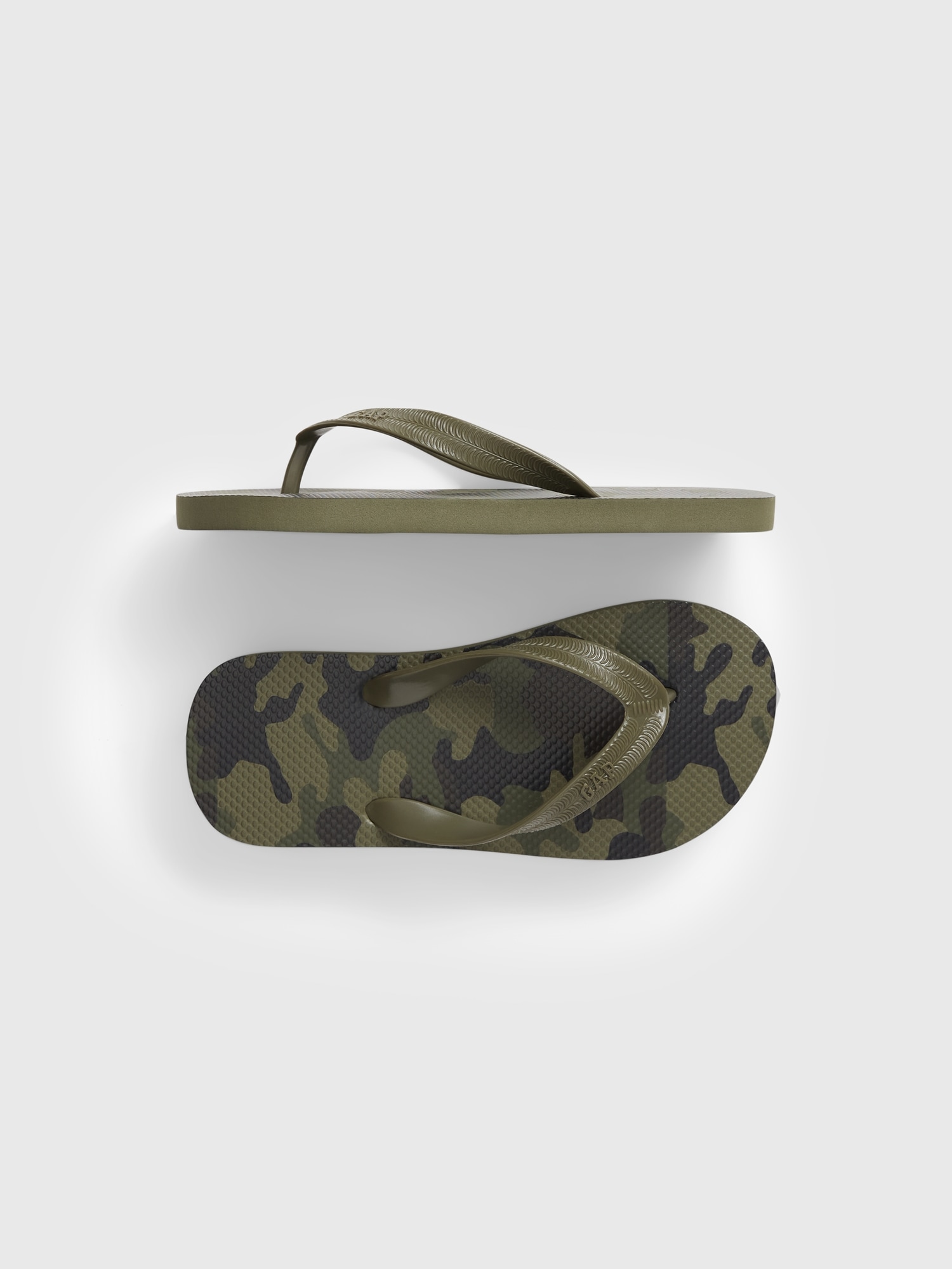 gap rubber flip flops