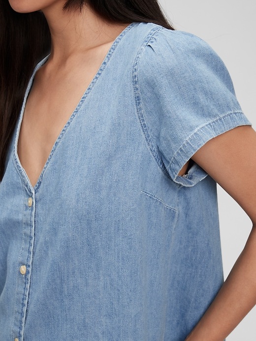 Image number 3 showing, Denim V-Neck Button-Front Shirt with Washwell