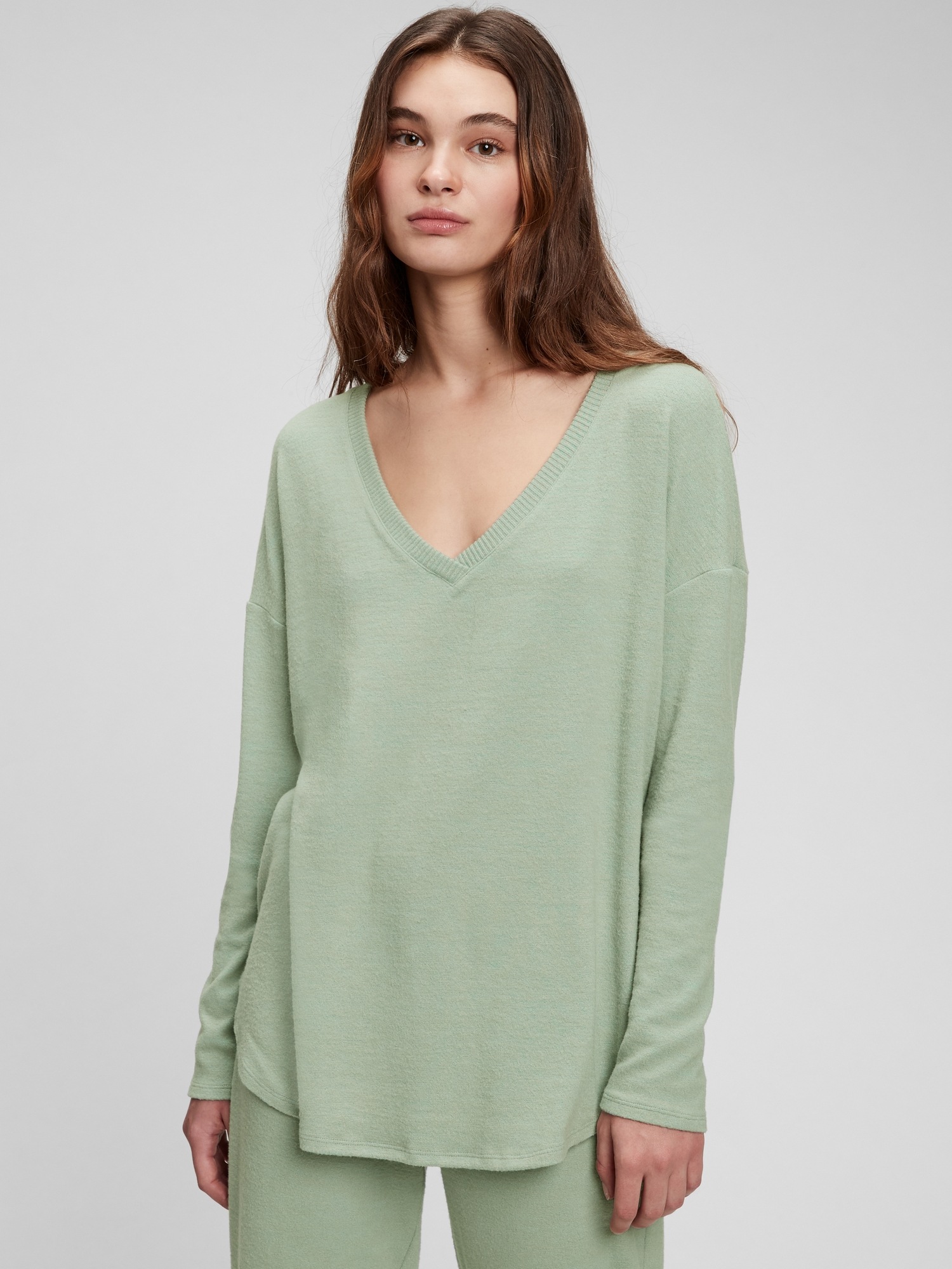 Softspun VNeck TShirt Gap