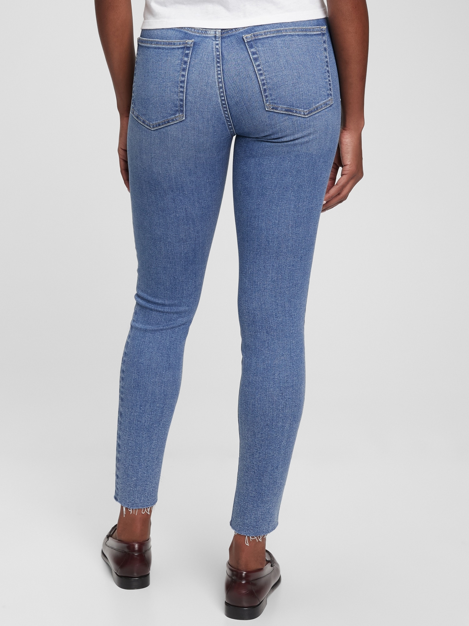 high rise true skinny jeans with washwell