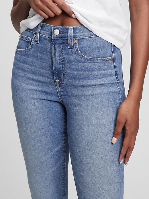 Image number 3 showing, High Rise True Skinny Jeans with Washwell