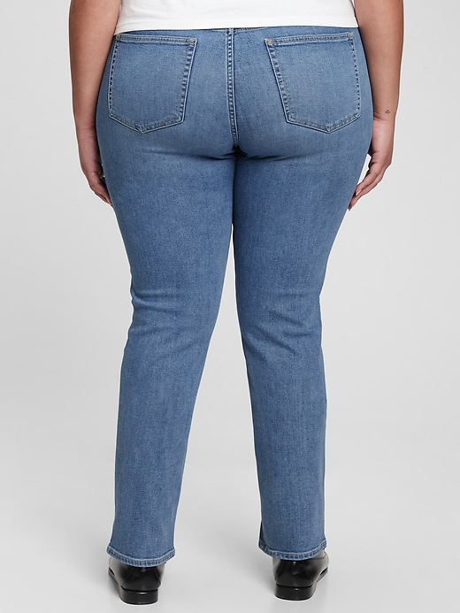 Image number 5 showing, Mid Rise Classic Straight Jeans with Washwell