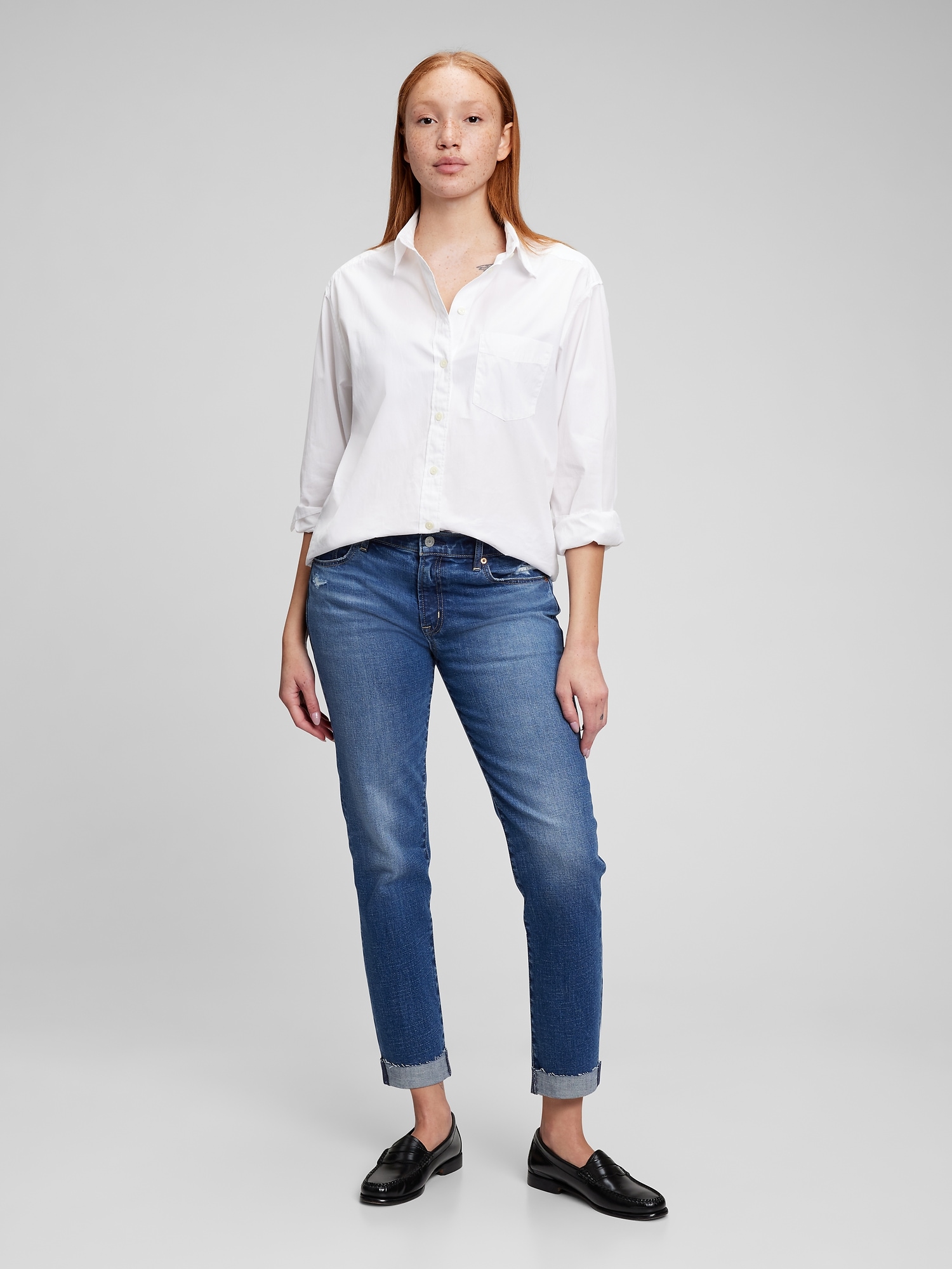 Gap Mid Rise Girlfriend Jeans With Washwell In Medium Wash