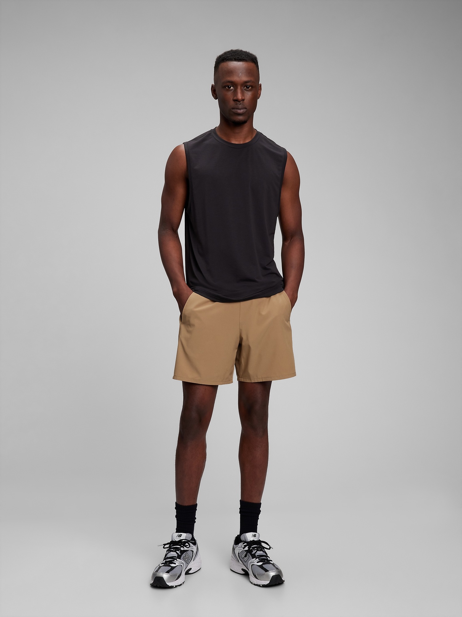 gap compression shorts