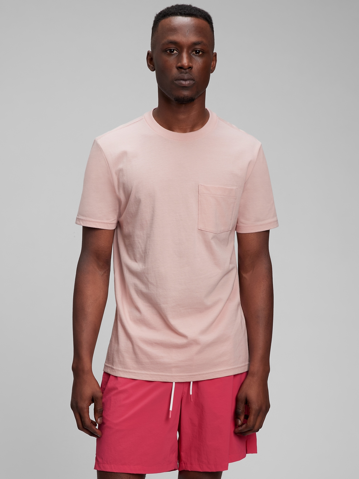 Gap 100% Organic Cotton Pocket T-Shirt pink. 1