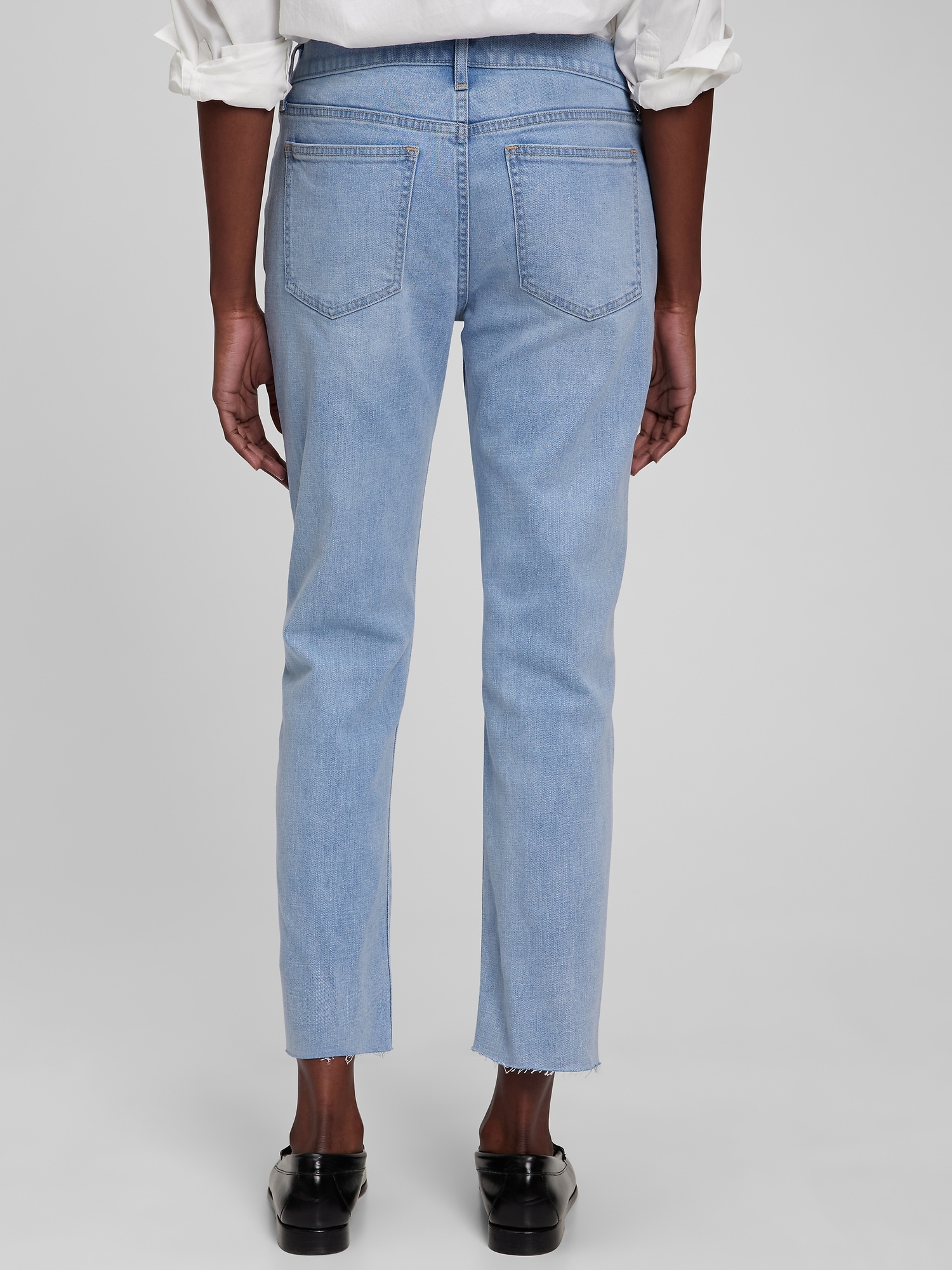 Mid Rise Girlfriend Jeans with Washwell | Gap