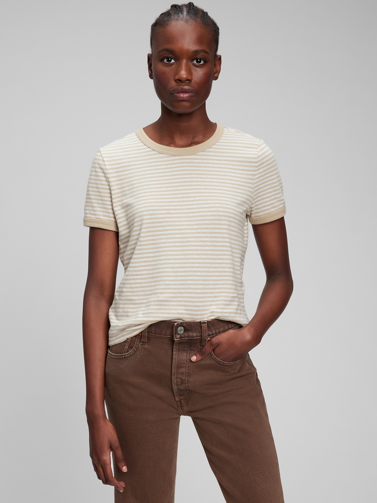 gap shrunken tee
