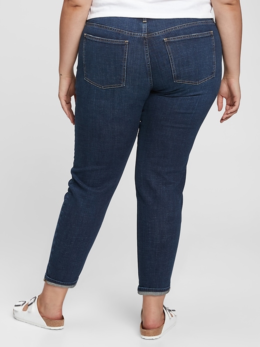 Image number 5 showing, Mid Rise Girlfriend Jeans with Washwell