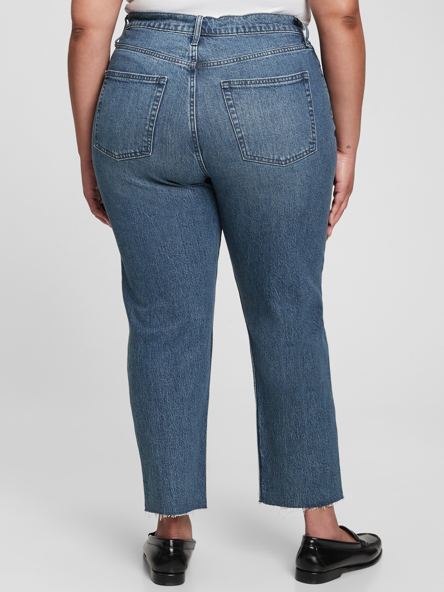 Sky High Rise Cheeky Straight Jeans with Washwell | Gap