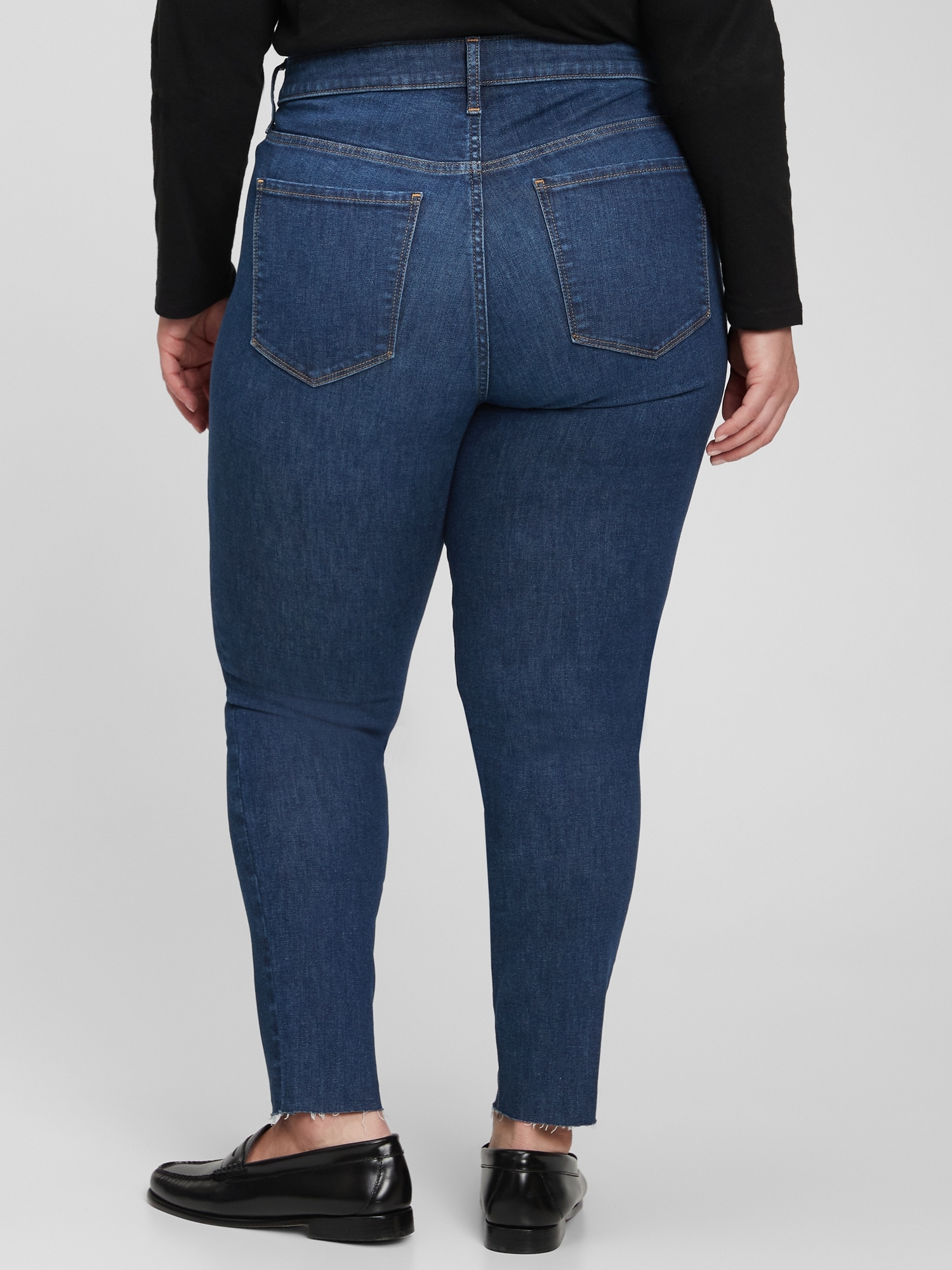 Mid Rise Universal Jegging with 