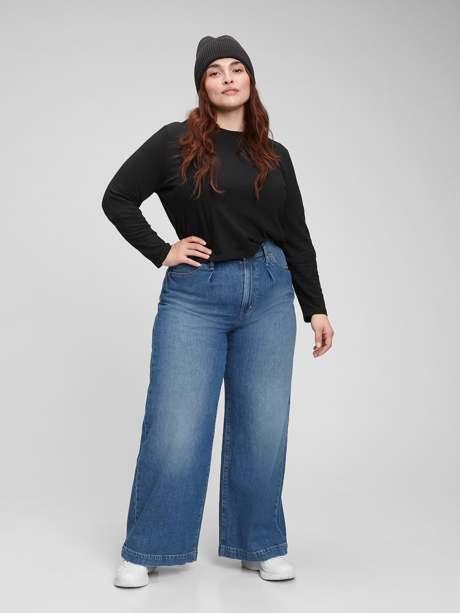 High Rise Pleated WideLeg Trouser with Washwell Gap