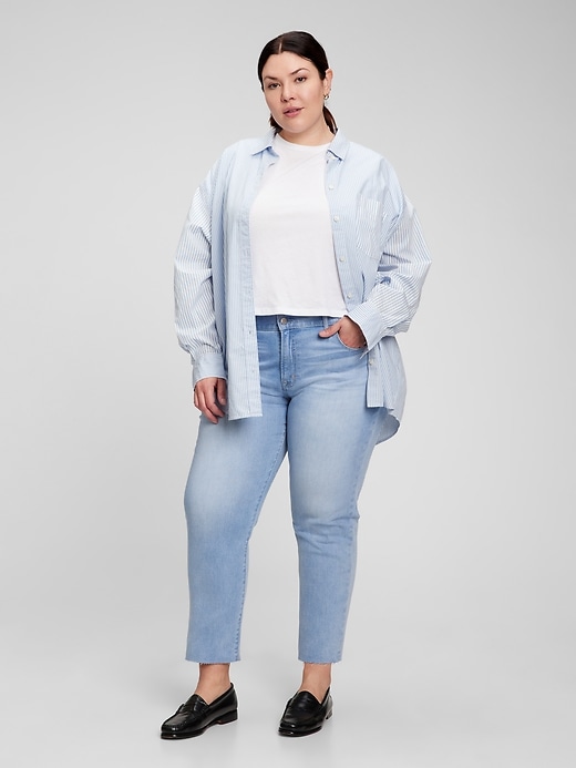 Image number 4 showing, Mid Rise Girlfriend Jeans with Washwell