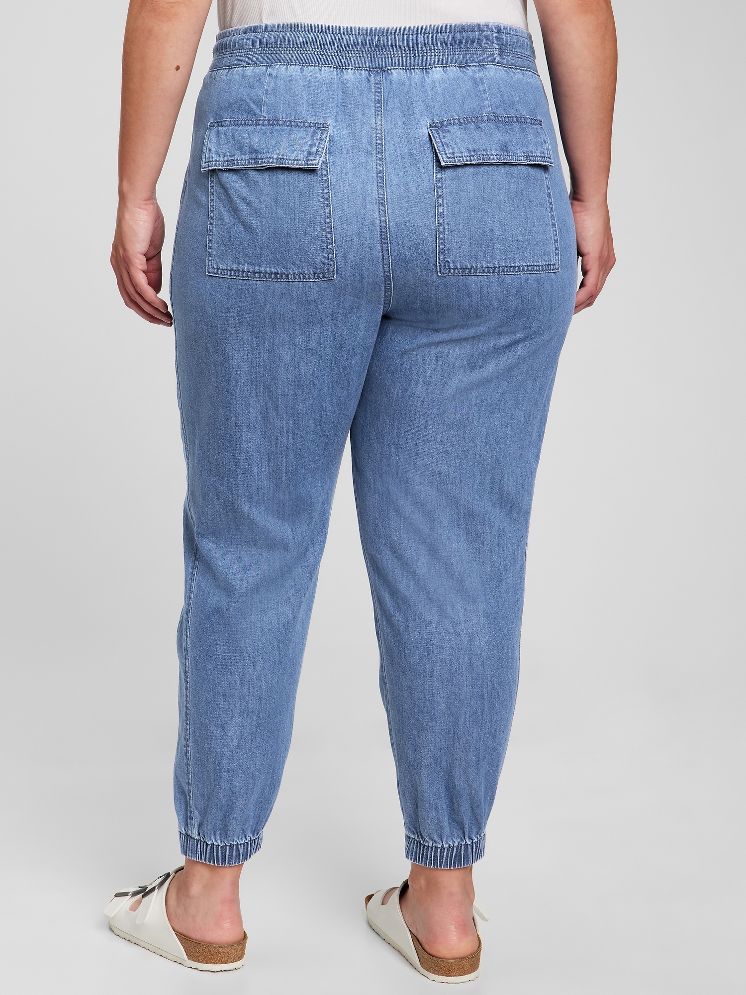 Женские джинсы Gap Mid Rise Denim Joggers — фото 5
